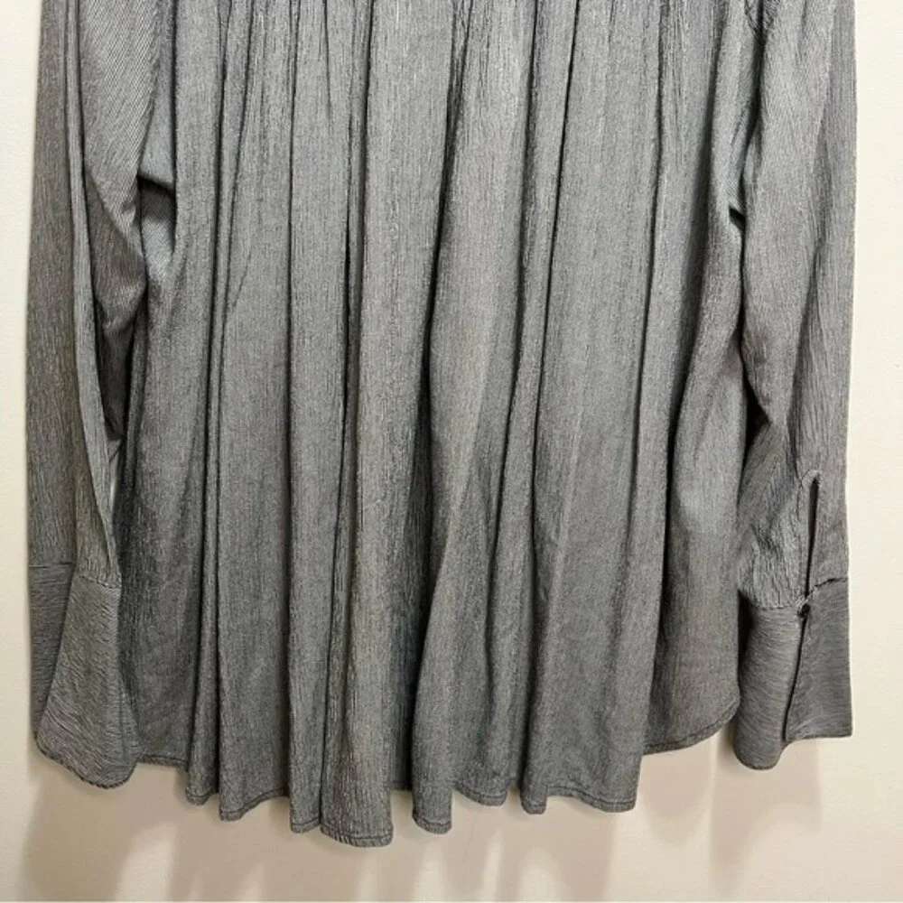 Free People Magic Breeze Shirt Size XS Oversized - Picture 9 of 12